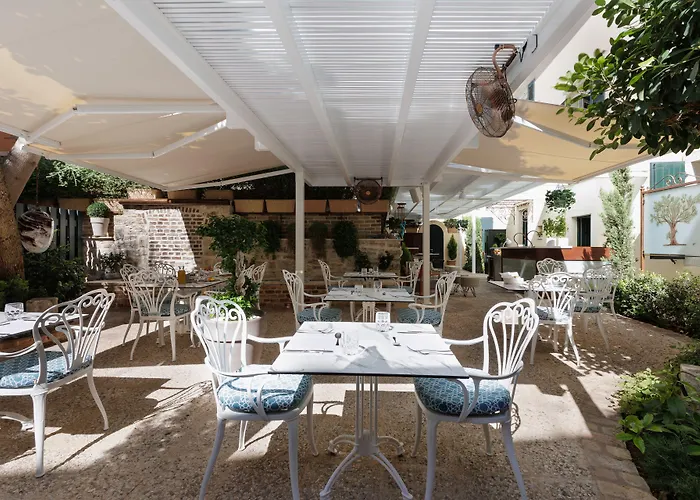 Acanthus Blue Hotel Corfu (city)
