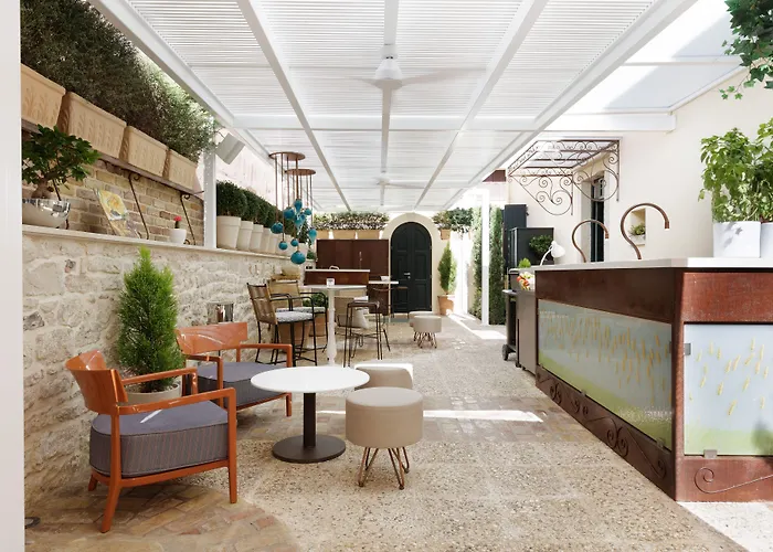 Hotel Acanthus Blue