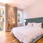 Acanthus Blue Hotel