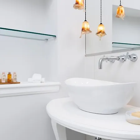 فندق Acanthus Blue