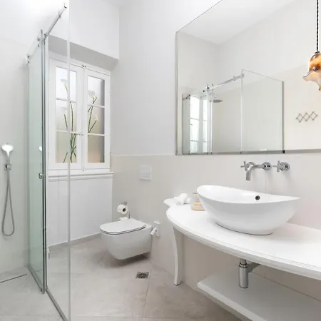 Acanthus Blue 3*