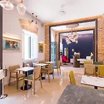 Hotel Acanthus Blue