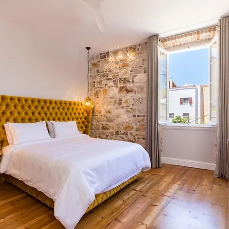 Acanthus Blue Hotel 3*